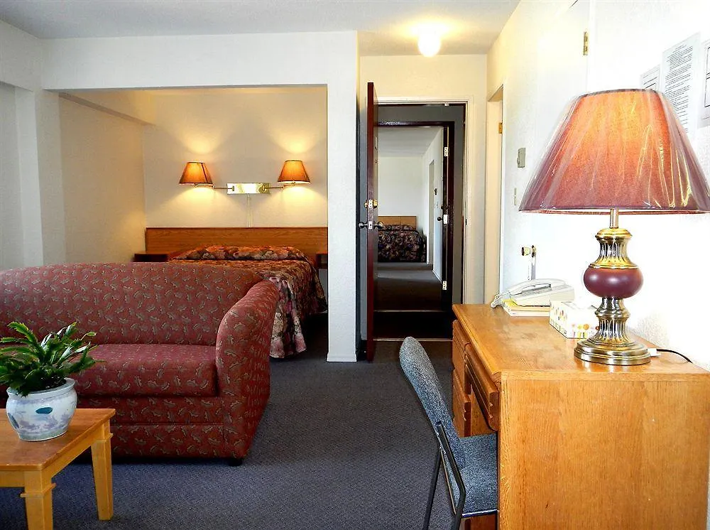 Mayfair Motel Victoria 2*,