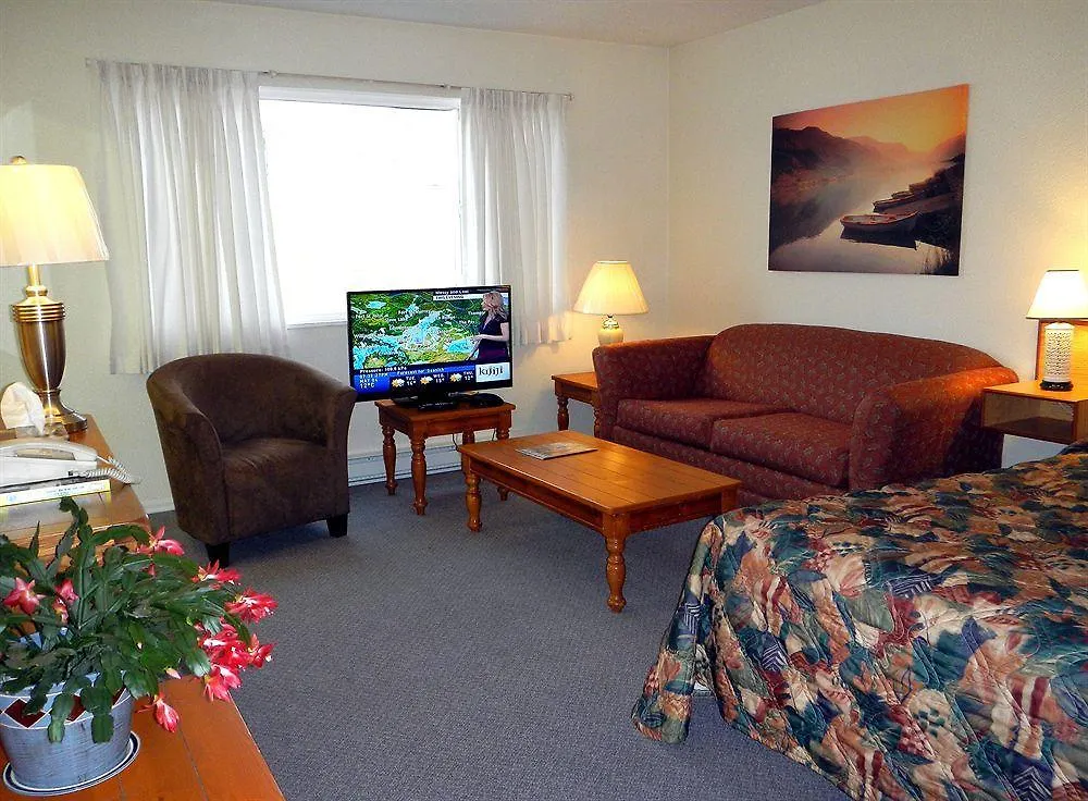 **  Mayfair Motel Victoria Canada
