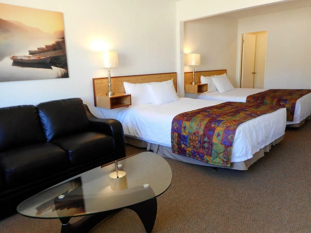 Mayfair Motel Victoria 2*,